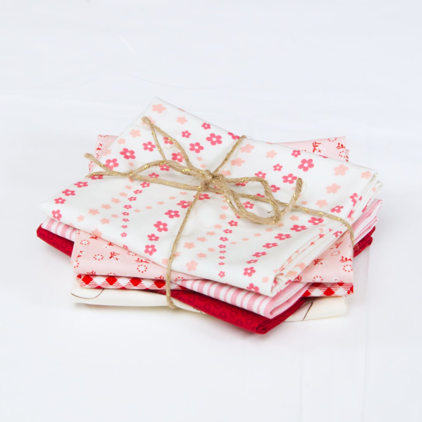 Image of Valentines - Mini Bundle - 6 Fat Quarters