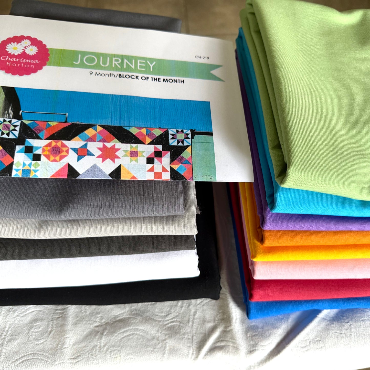 Journey Quilt Kit (15 Yards Solid Fabric) SQG Block of the Month
